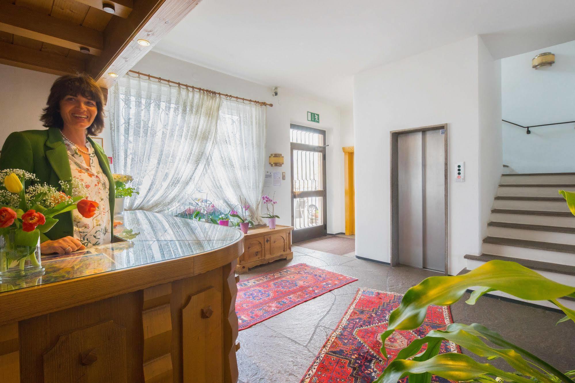 Hotel Rentschnerhof โบลซาโน ภายนอก รูปภาพ